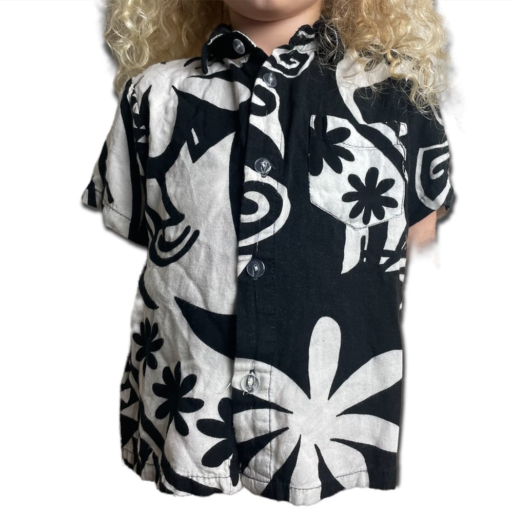 Vintage HULA BAY Flower Daisy Hawaiian Tribal Button Down Flowy Black White Top